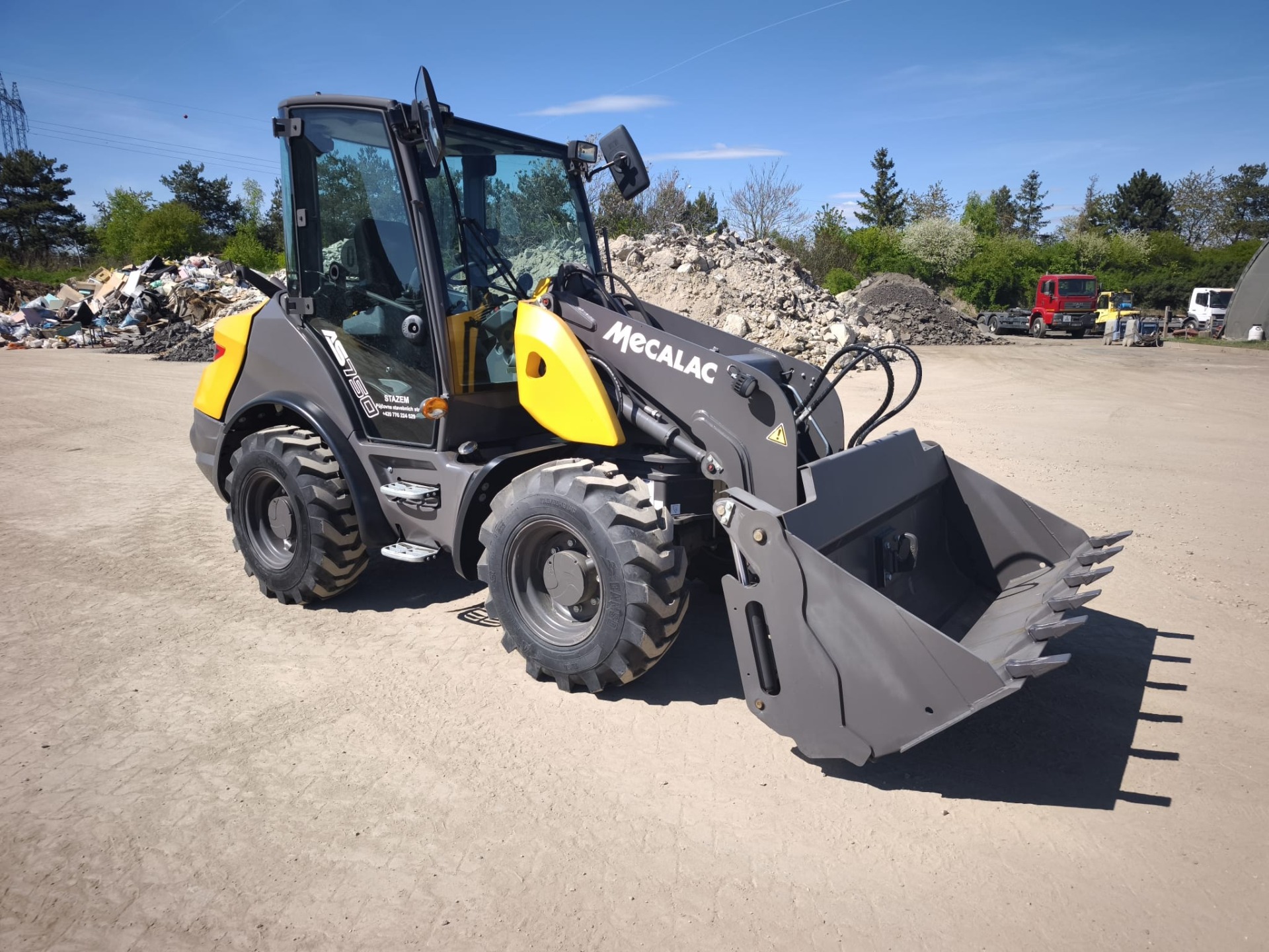 Mecalac AS 750